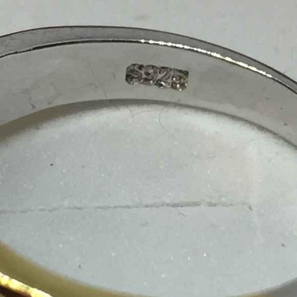 NEW "Hope" Zircon Bow Shaped Ring - Picture 5 of 6